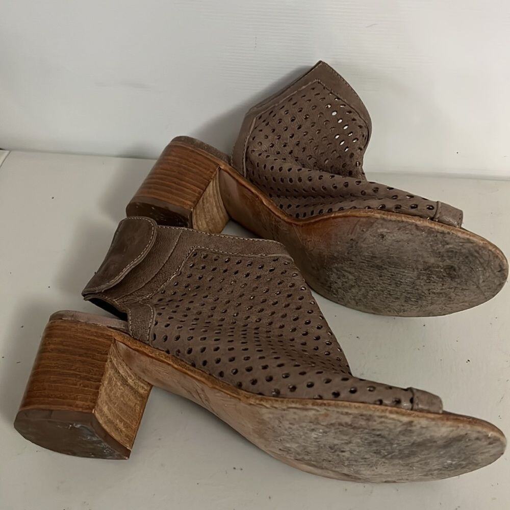275 CENTRAL PERFORATED BOOTIE TAUPE LEATHER PEEK‎ TOE SANDALS SIZE 37 - Picture 4 of 7